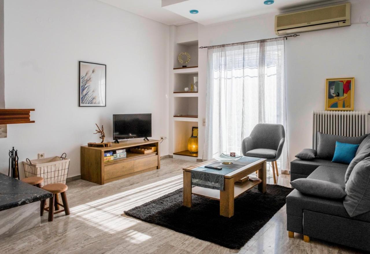 The Home Sweet Home - Family Friendly 2 Floor Apartment Kalamata Bagian luar foto