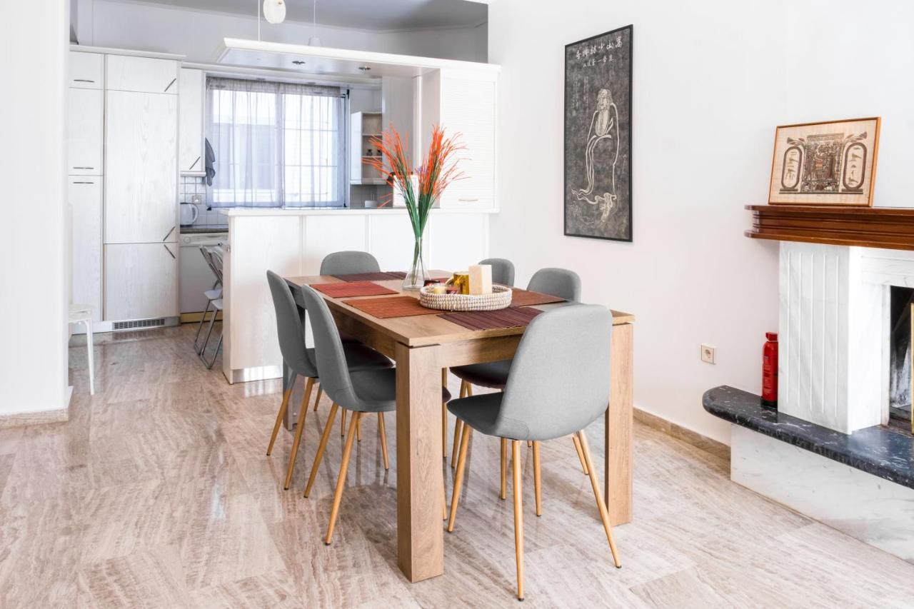 The Home Sweet Home - Family Friendly 2 Floor Apartment Kalamata Bagian luar foto